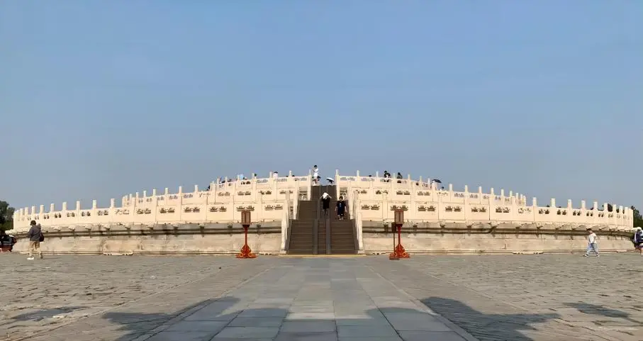 panorama.jpg Full view of the Circular Mound Altar at the Temple of Heaven, Beijing