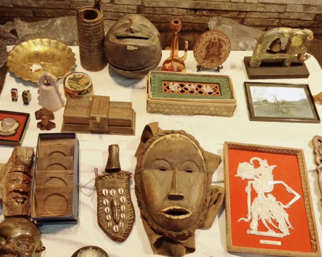 Unusual vintage collectibles displayed at Yulin Ghost Market in Chengdu
