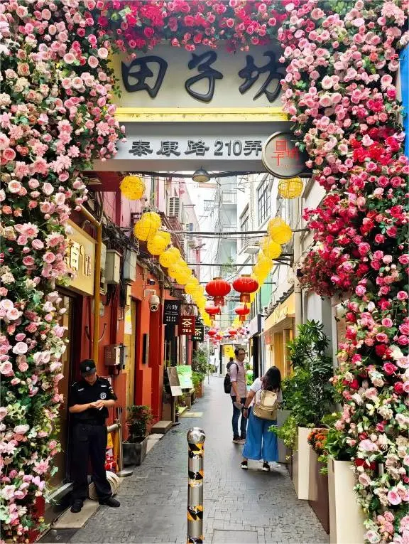 Exploring Tianzifang art alleys and local crafts during a Shanghai One-Day Itinerary culture walk