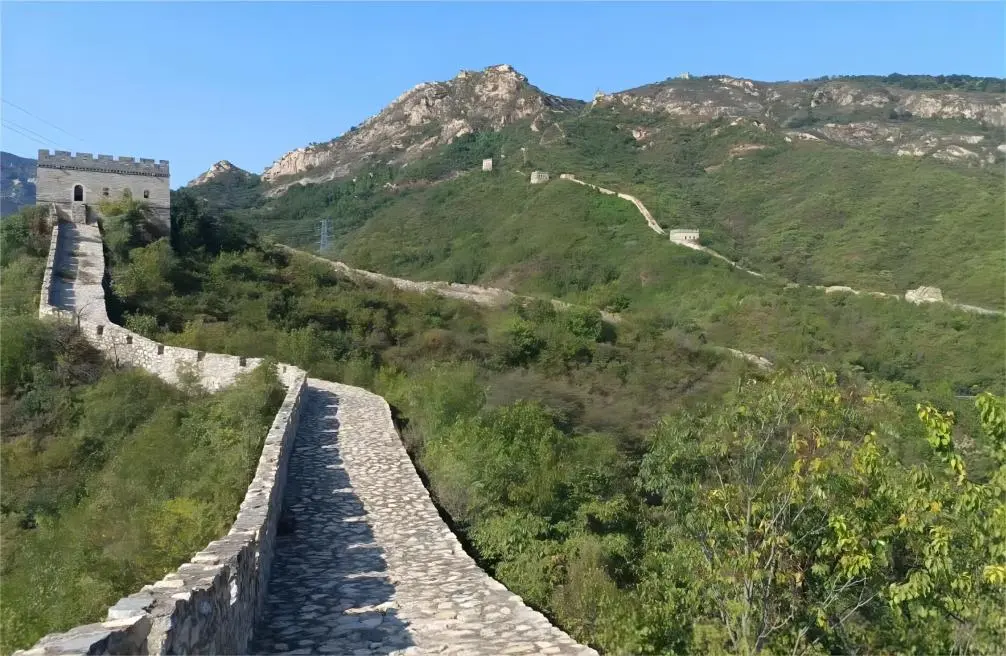 Ming Dynasty Great Wall ruins on the mountains of Qinglong Gorge