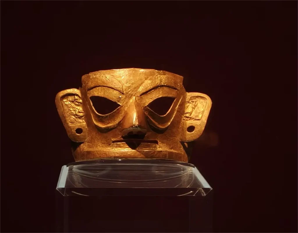 Ancient Shu gold mask artifact at Chengdu Jinsha Site Museum