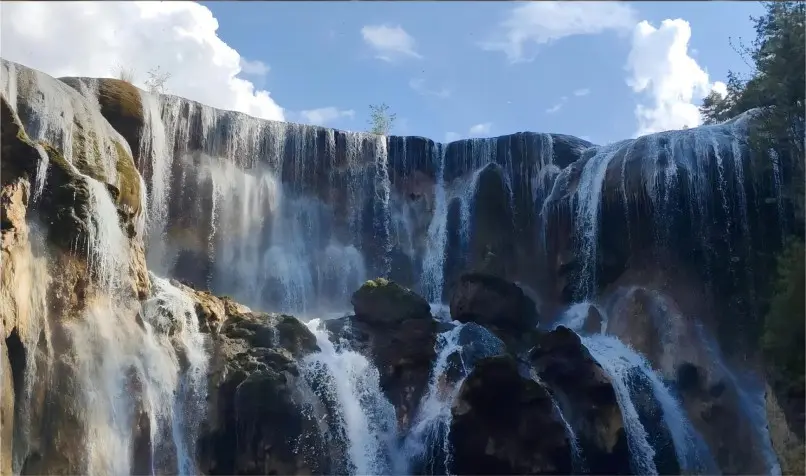 Pearl Shoal Waterfall at Jiuzhaigou Scenic Area