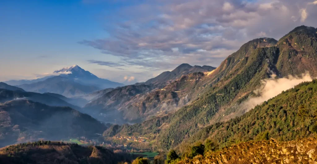 Clear day view of Longchi National Forest Park near Chengdu