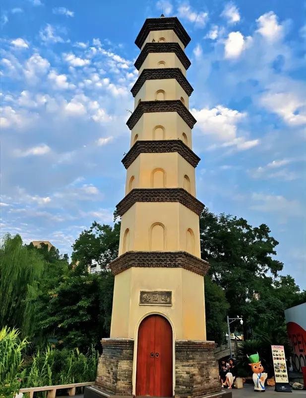 Huilan Tower at Tiexiang Temple Water Street, Chengdu