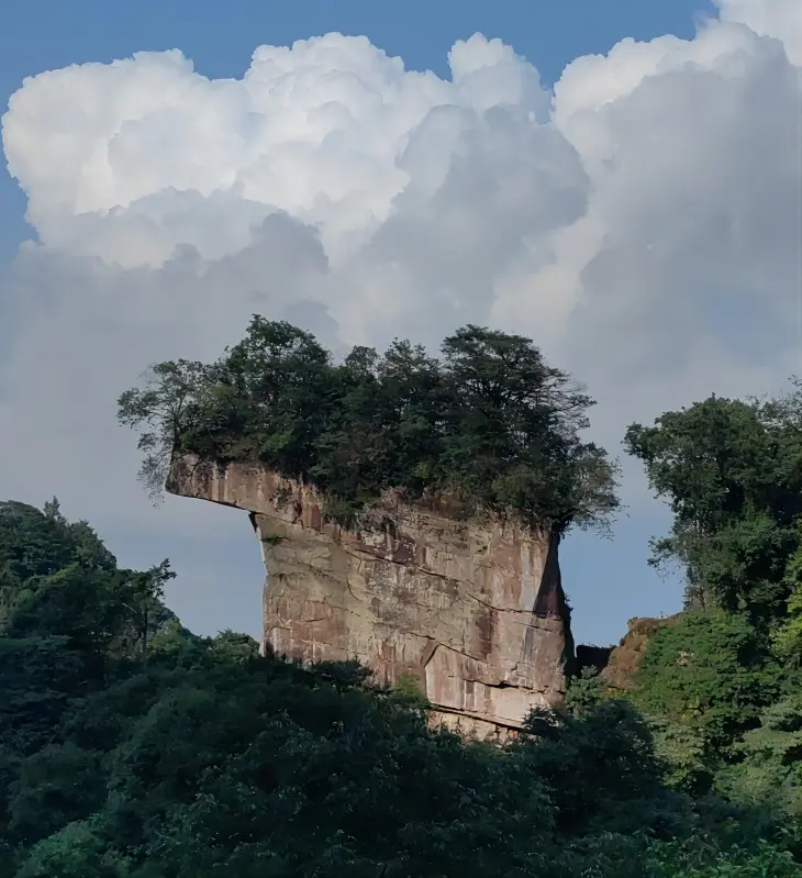 Upside-Down Boot Stone, a unique granite rock formation on Tiantai Mountain in Chengdu.