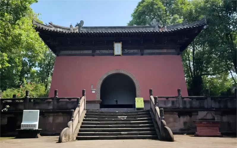 Zhaowang Tomb entrance at the Ming Shu Royal Tombs in Chengdu, featuring the restored stone gateway and peaceful surroundings.