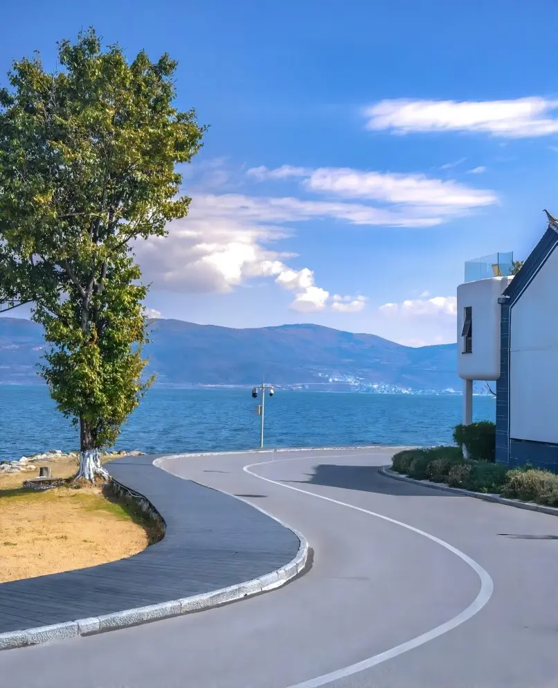 Famous S-bend road along Erhai Lake in Dali Yunnan China