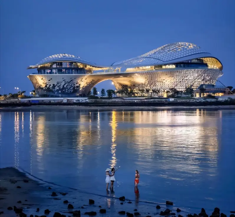 Panoramic night view of Jinsha Bay Beach in Zhanjiang, Guangdong