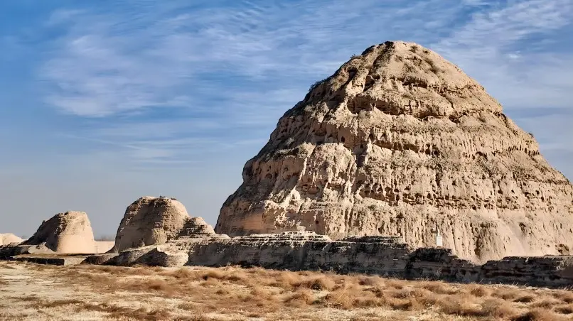 The Western Xia royal tombs, part of the Western Xia Tombs Archaeological Site, a significant historical landmark.